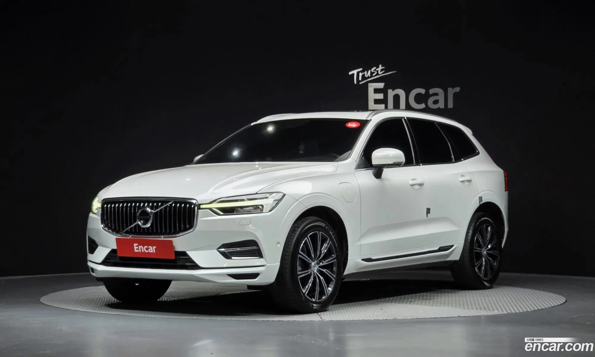 Volvo XC60 2020 — 33