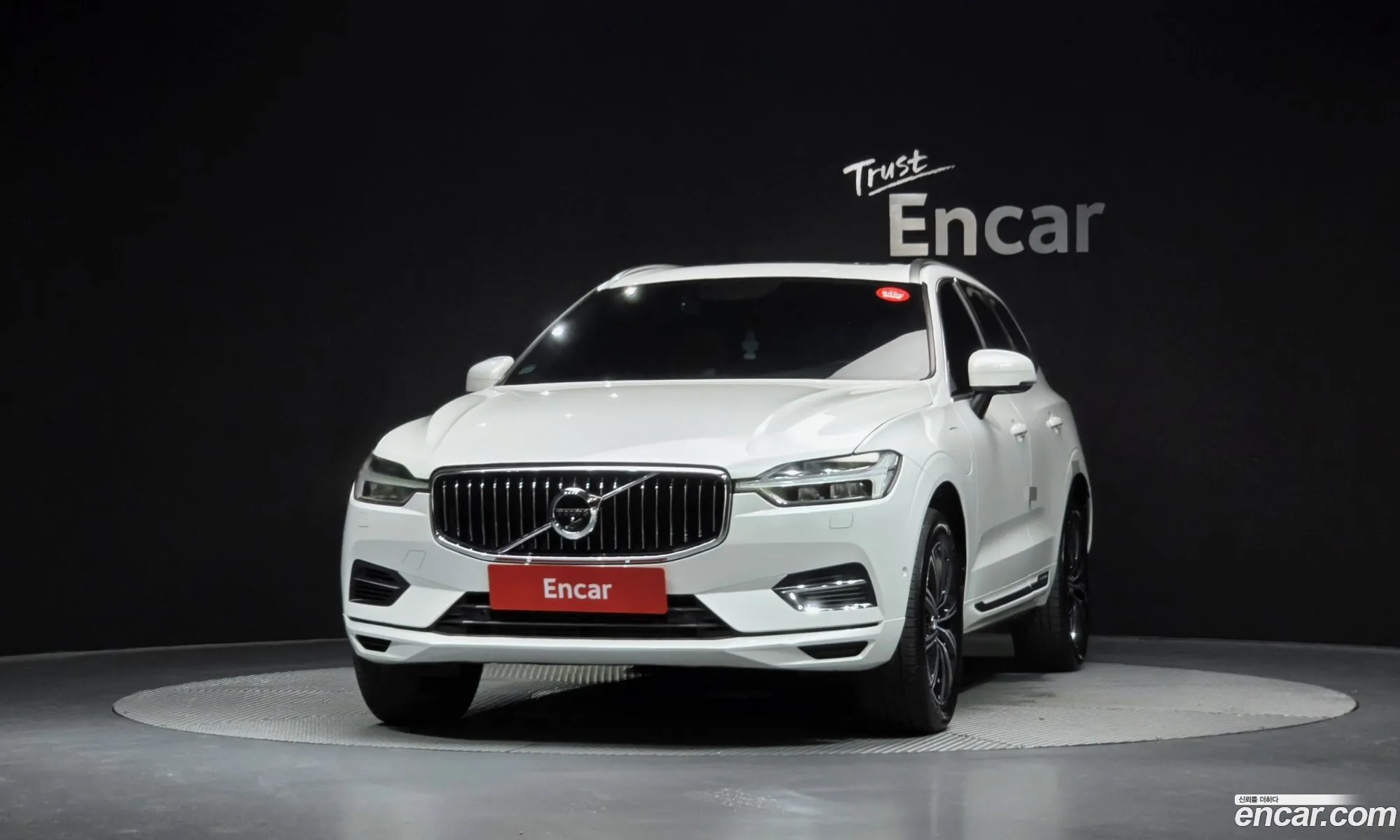 Volvo XC60 2020 — 35