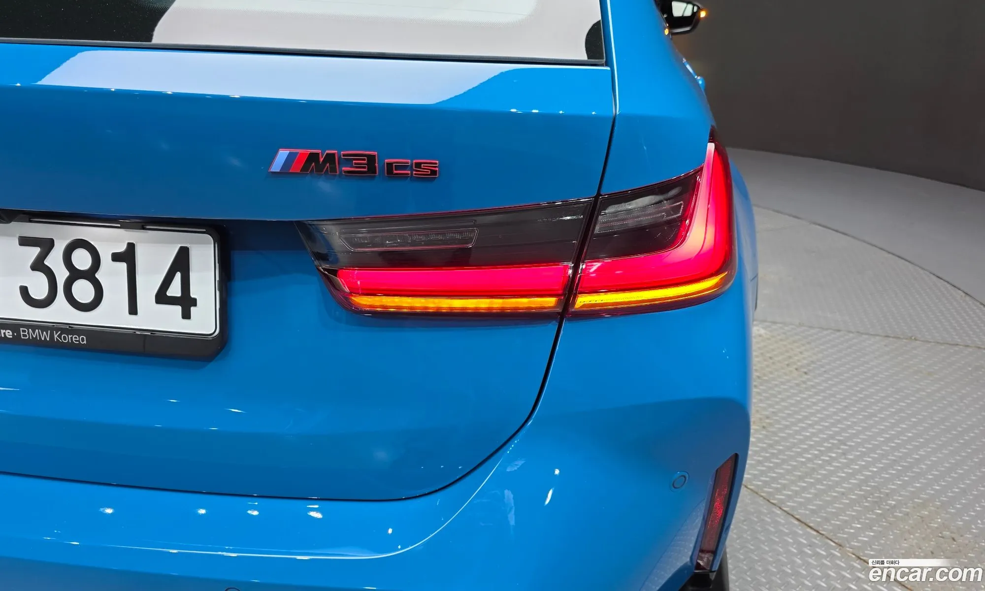 BMW M3 2025 WBS31GB06SFU97676 — 32