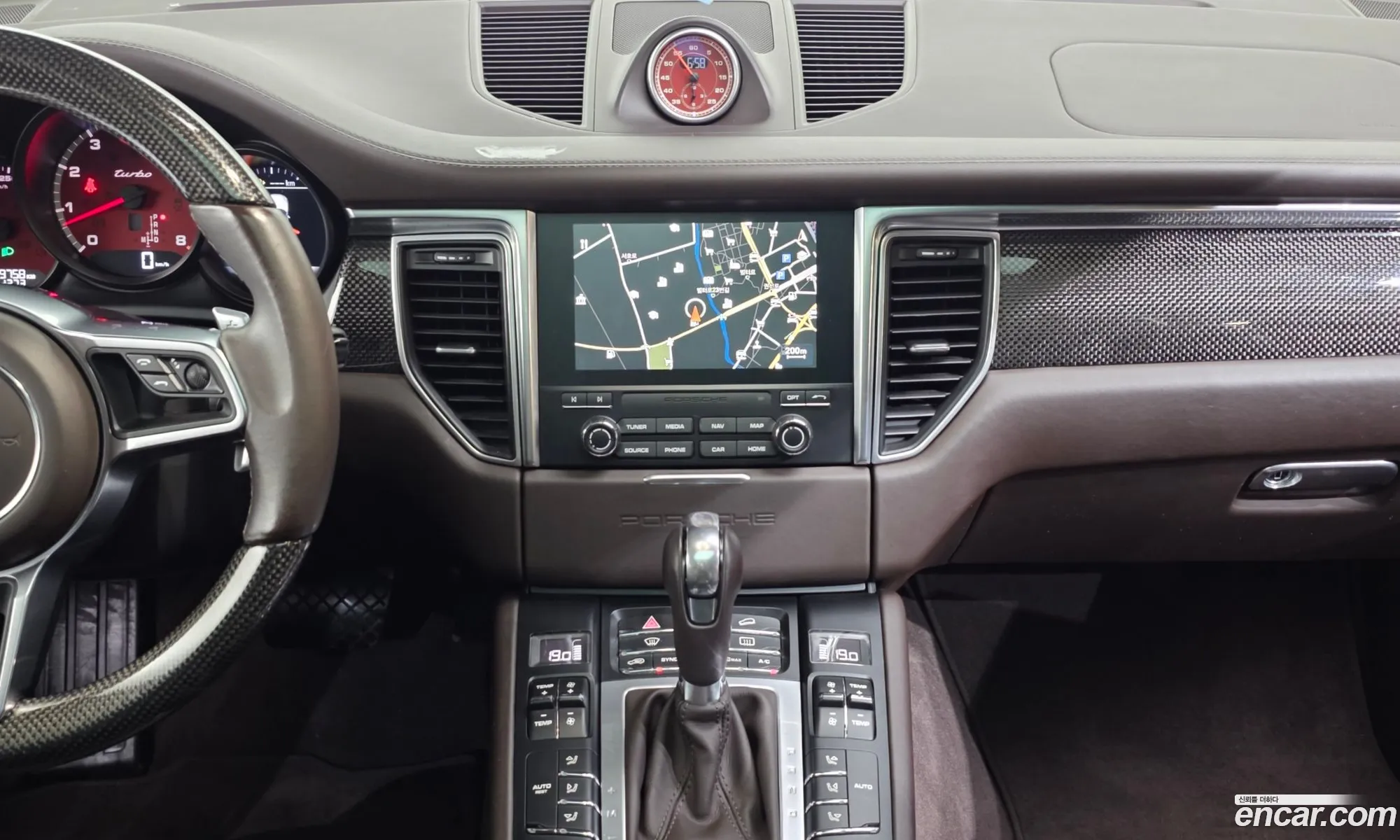 Porsche Macan 2018 WP1AF295XJLB67266 — 3