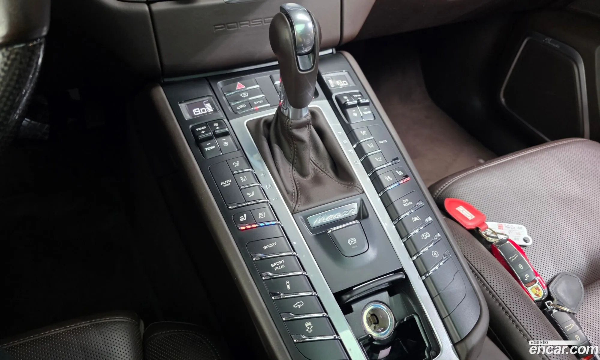 Porsche Macan 2018 WP1AF295XJLB67266 — 14