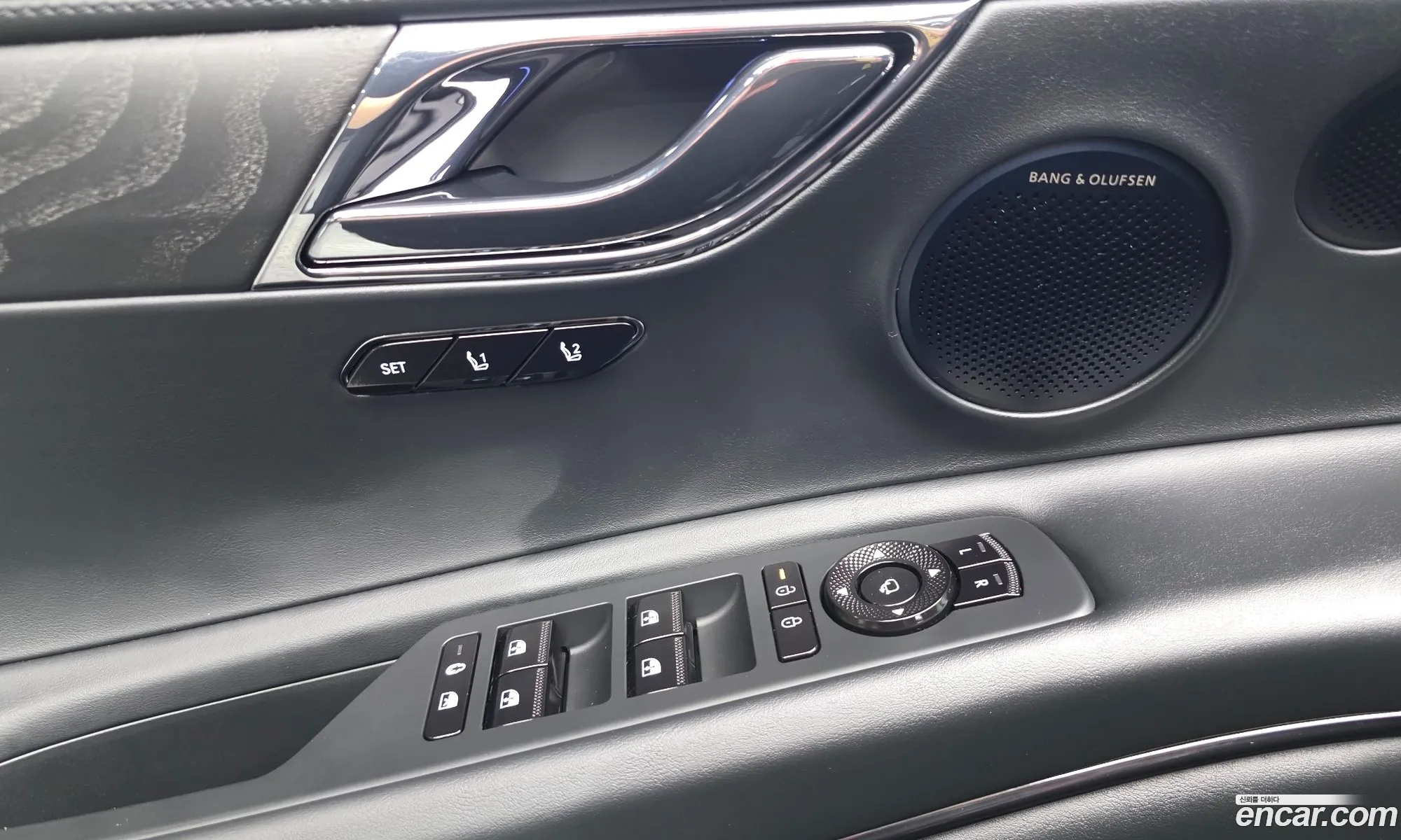 Genesis GV80 2025 KMTHA81BDSU306886 — 28