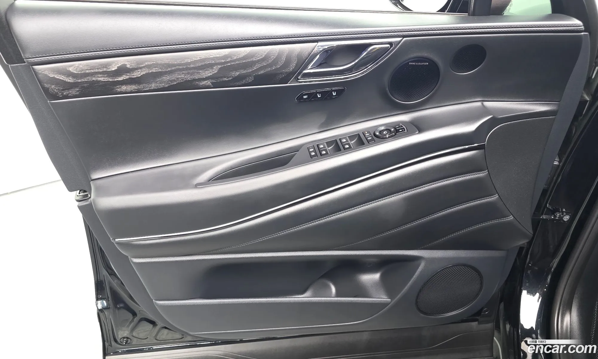 Genesis GV80 2025 KMTHA81BDSU306886 — 7