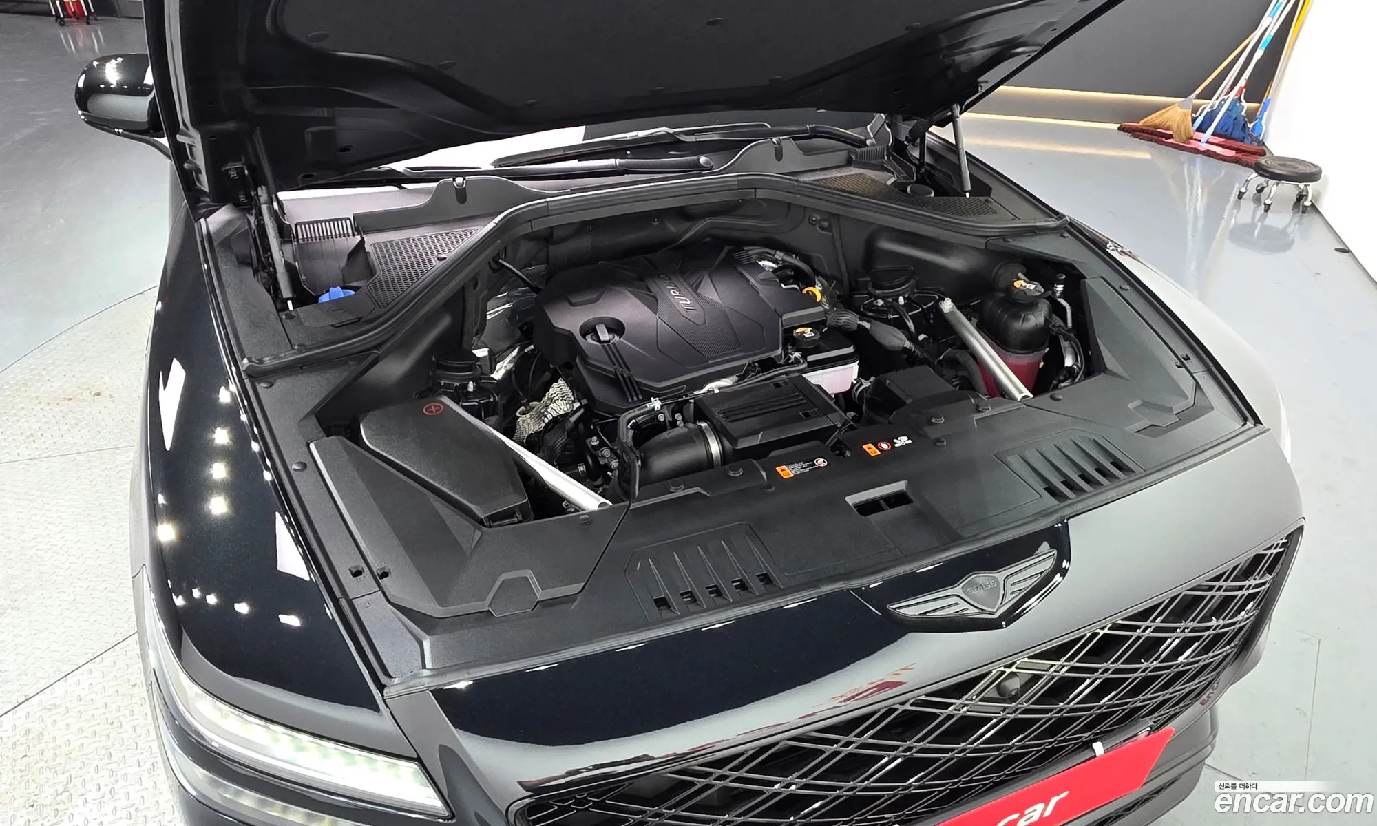 Genesis GV80 2025 KMTHA81BDSU306886 — 9