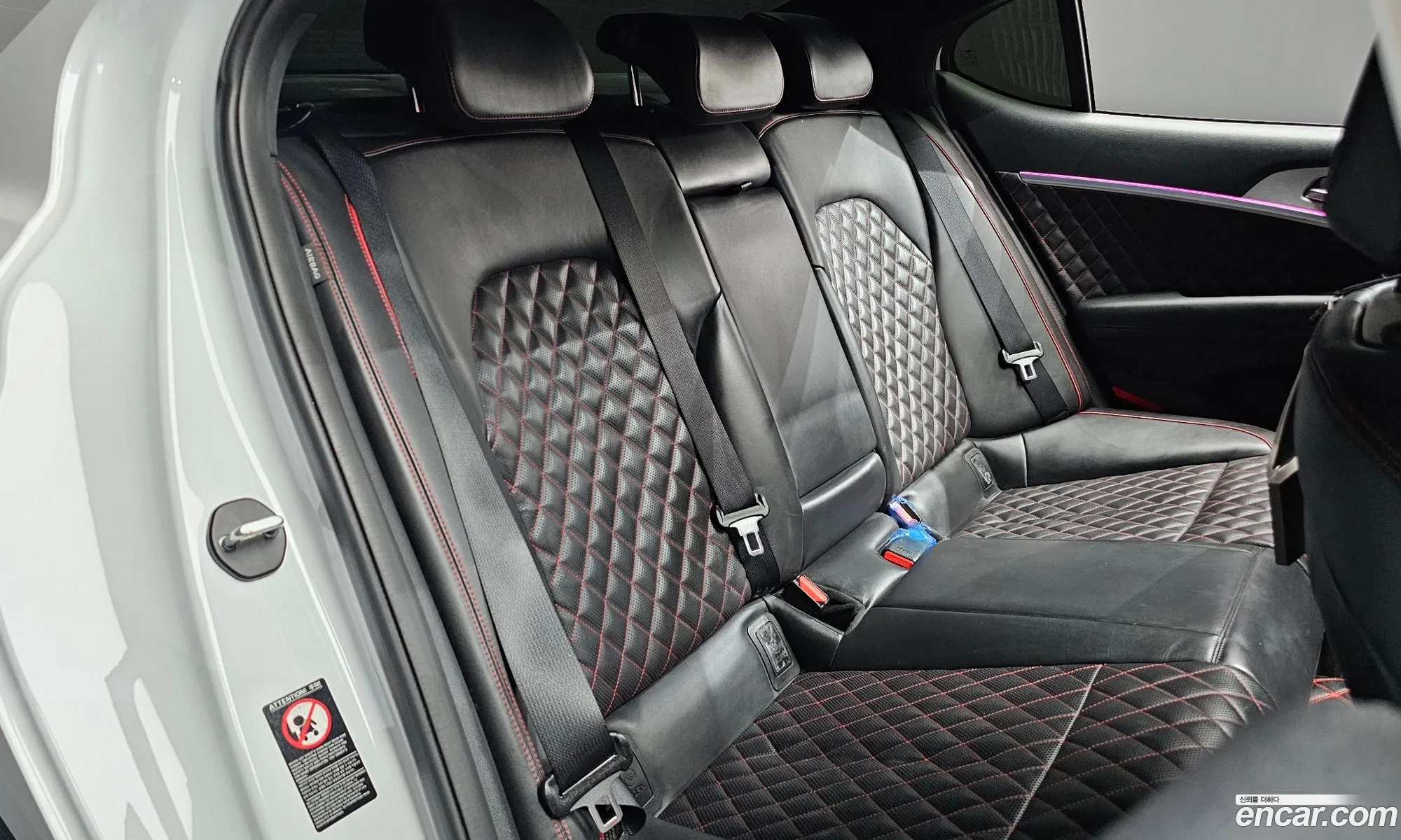 Genesis G70 2020 — 16