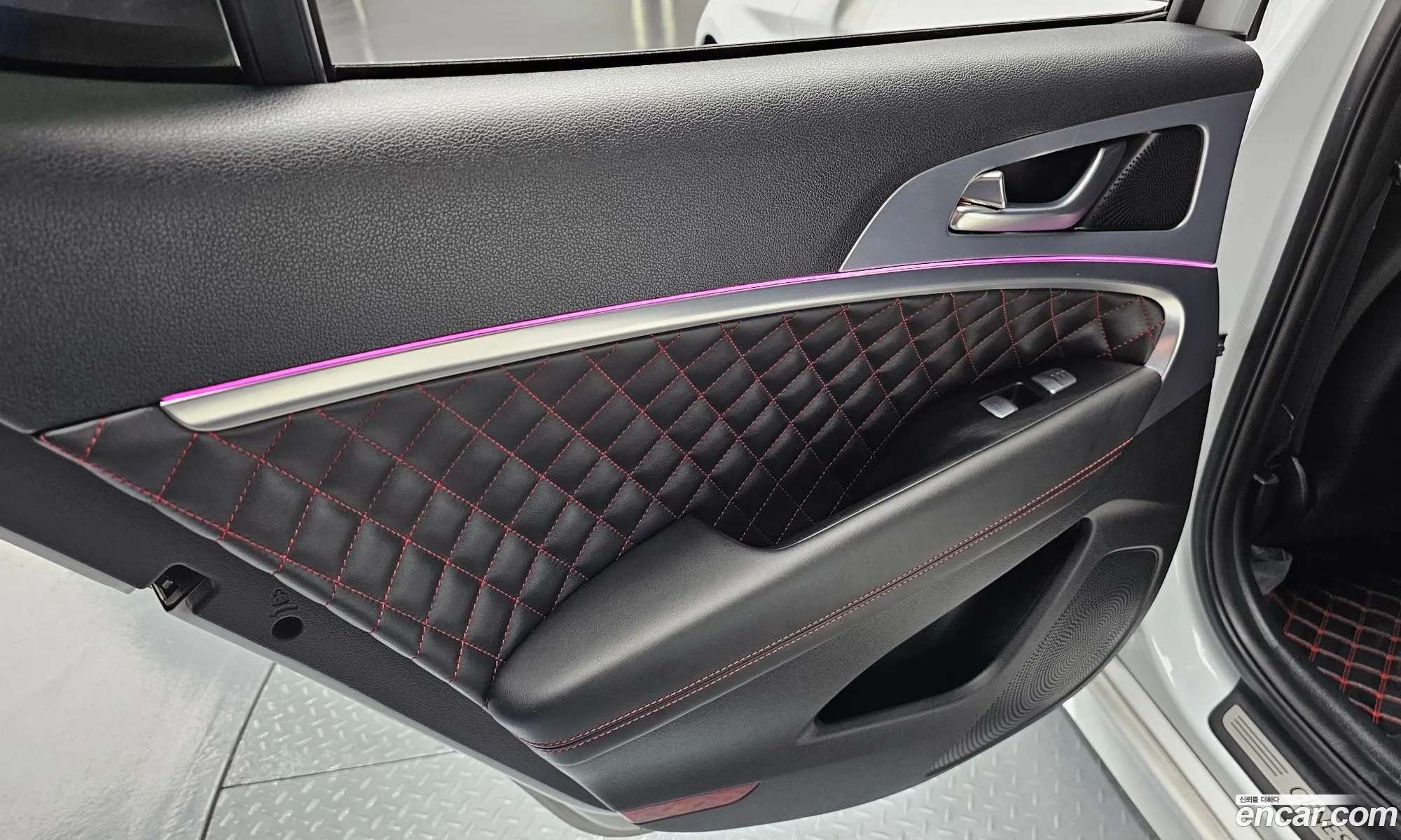 Genesis G70 2020 — 25