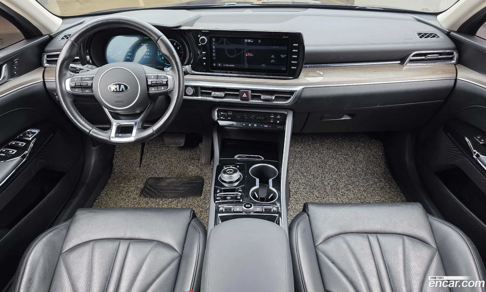 Kia K5 2020 KNAG541ABLA032740 — 9