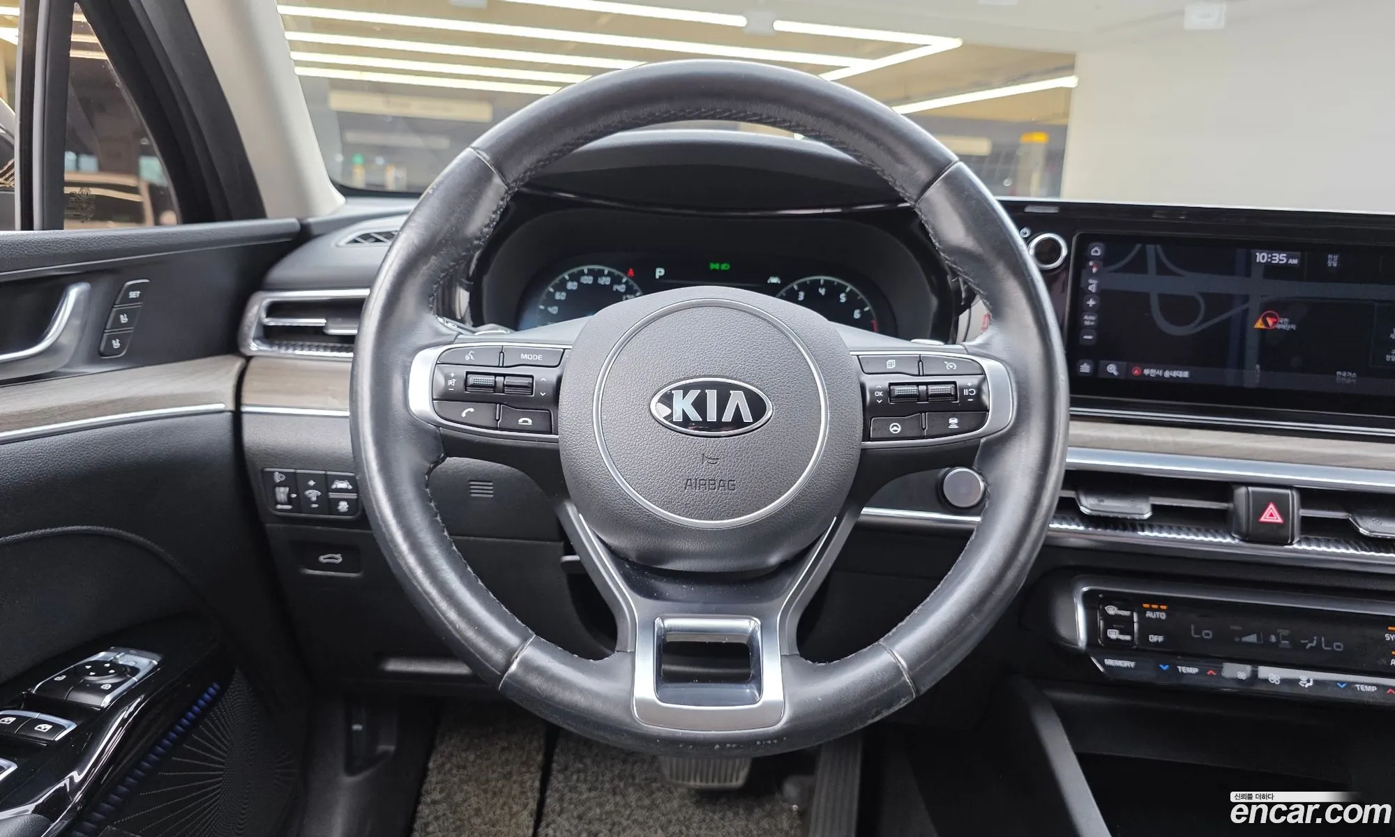 Kia K5 2020 KNAG541ABLA032740 — 3