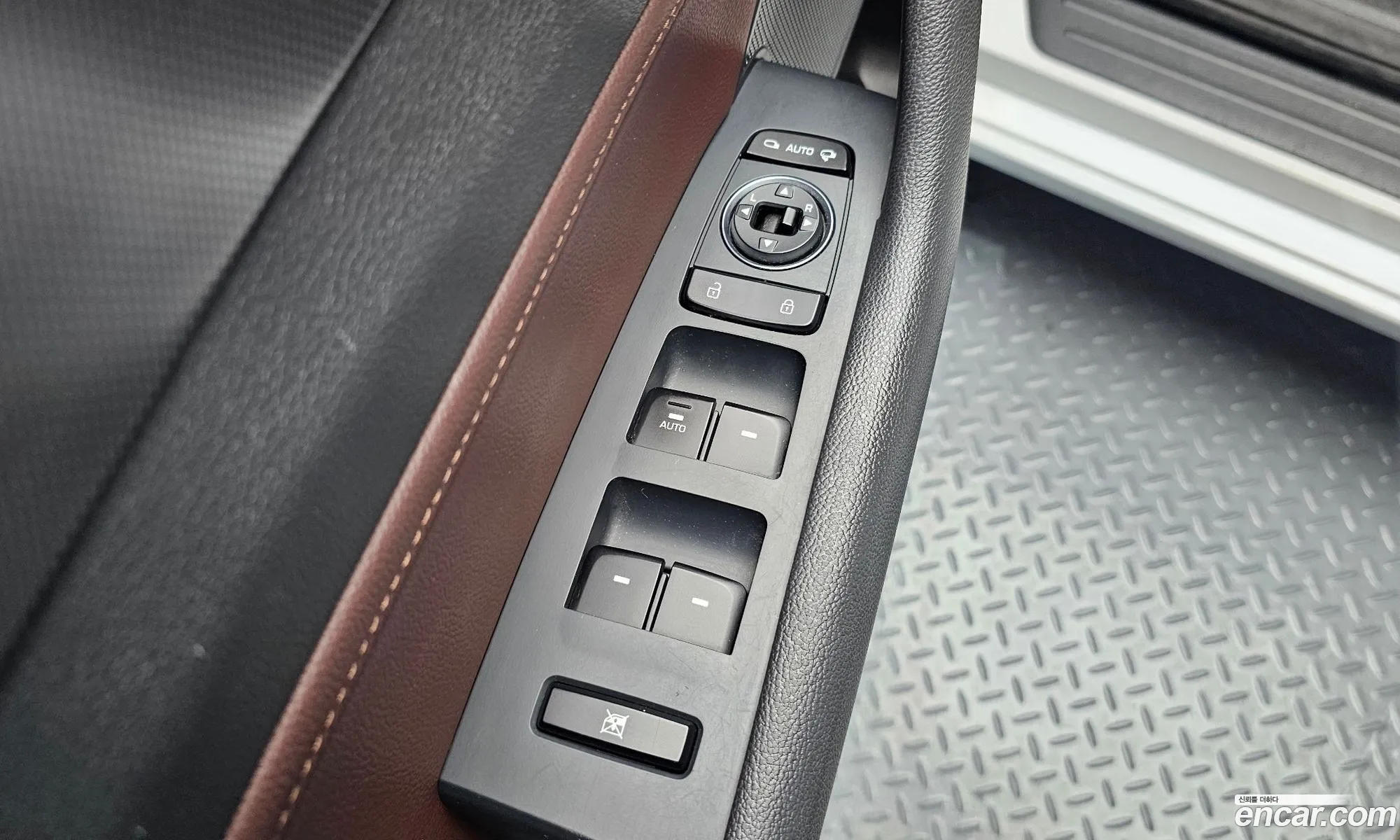 Hyundai LF Sonata 2016 — 3