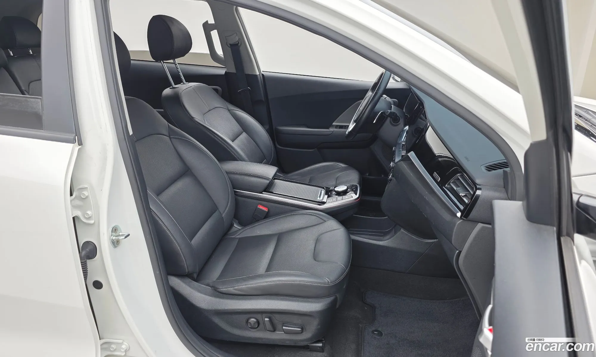 Kia Niro Plus 2022 — 13