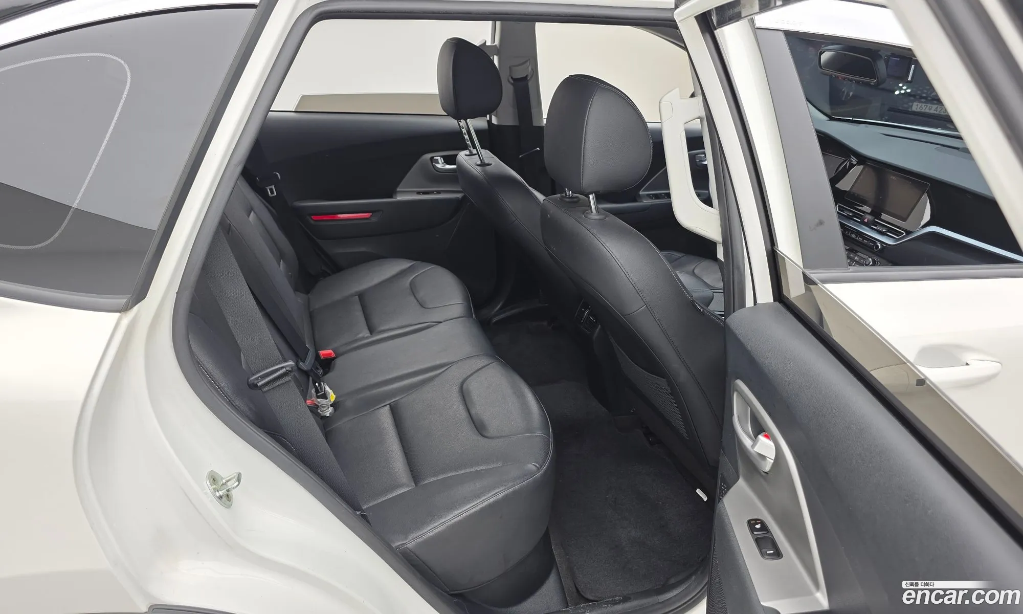 Kia Niro Plus 2022 — 5