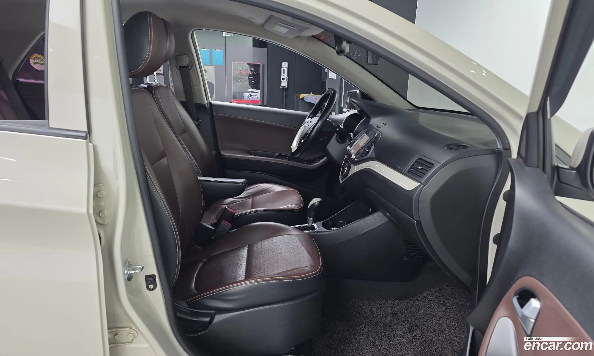 Kia Morning 2015 KNABX515BGT115394 — 16