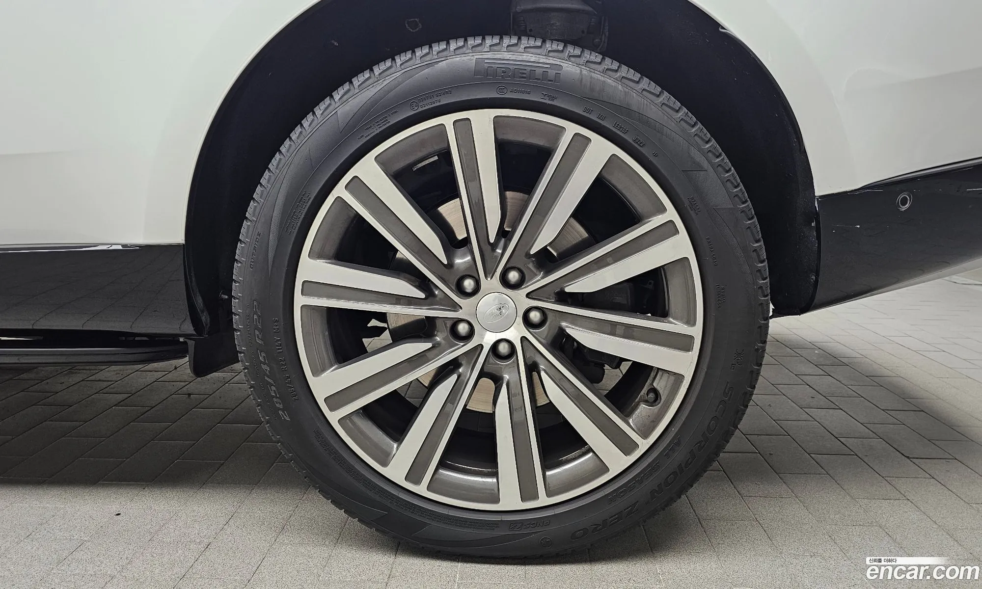 Land Rover Range Rover 2023 SALKA9B72PA025113 — 34