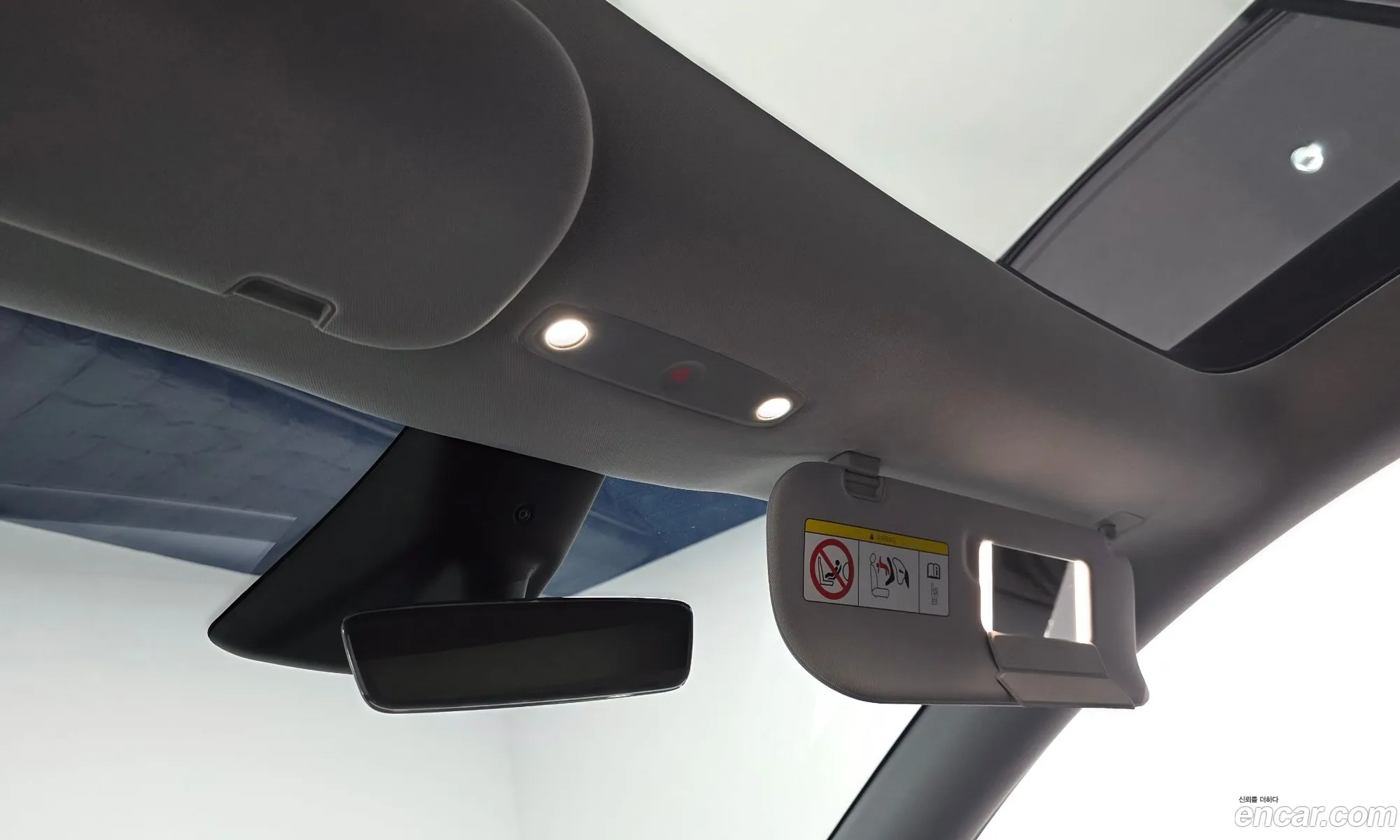 Tesla Model Y 2025 LRWYGCFJ0SC213139 — 19