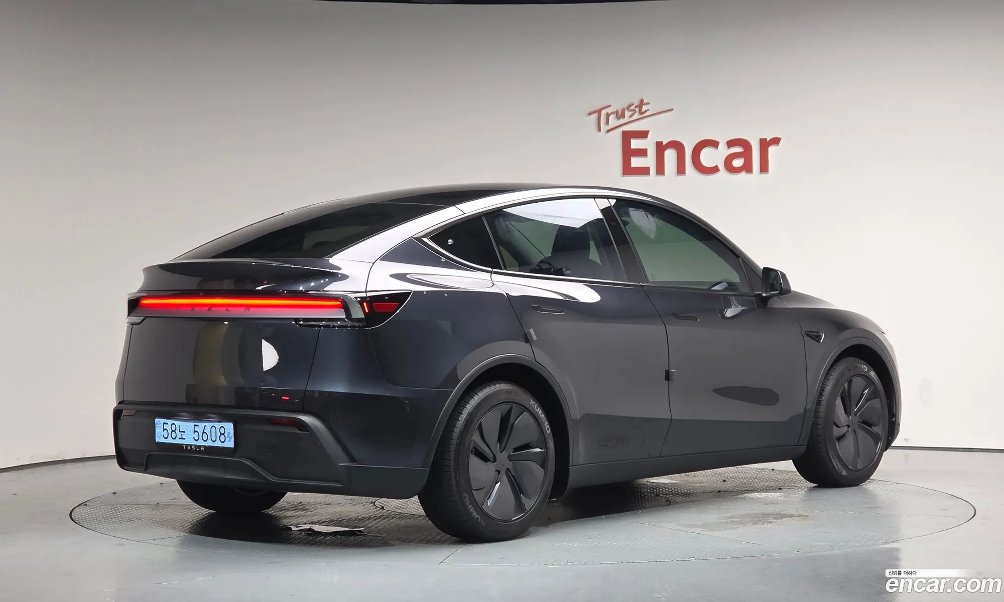 Tesla Model Y 2025 LRWYGCFJ0SC213139 — 6