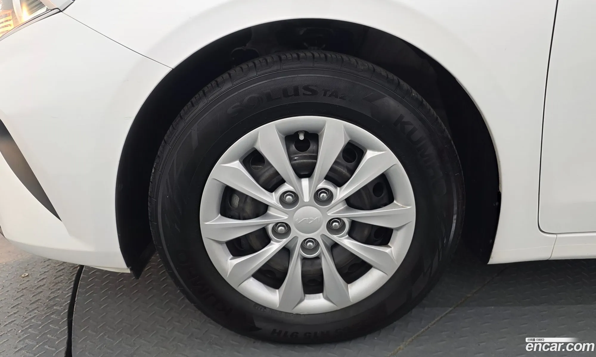 Kia K3 2022 KNAF141BENA946043 — 3
