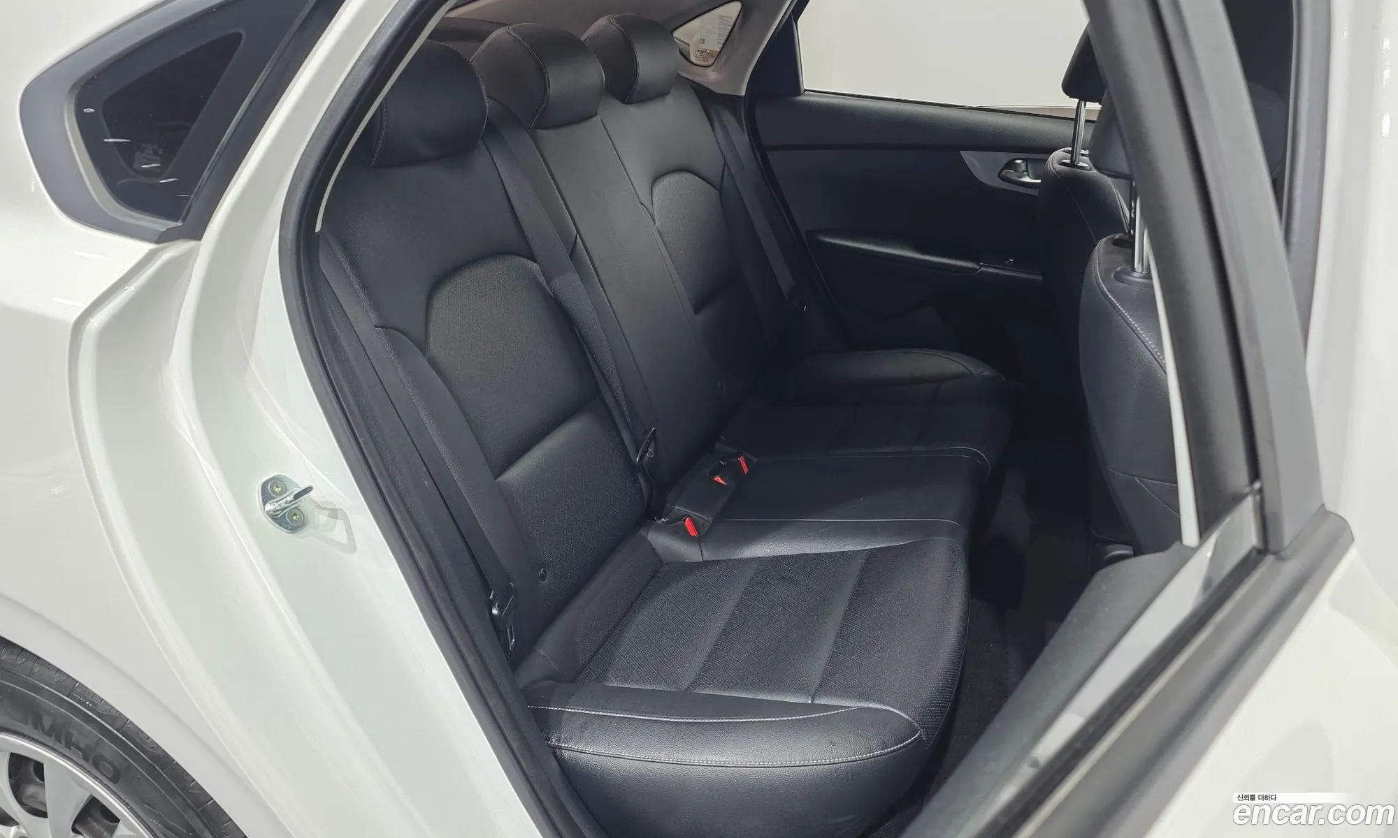 Kia K3 2022 KNAF141BENA946043 — 32