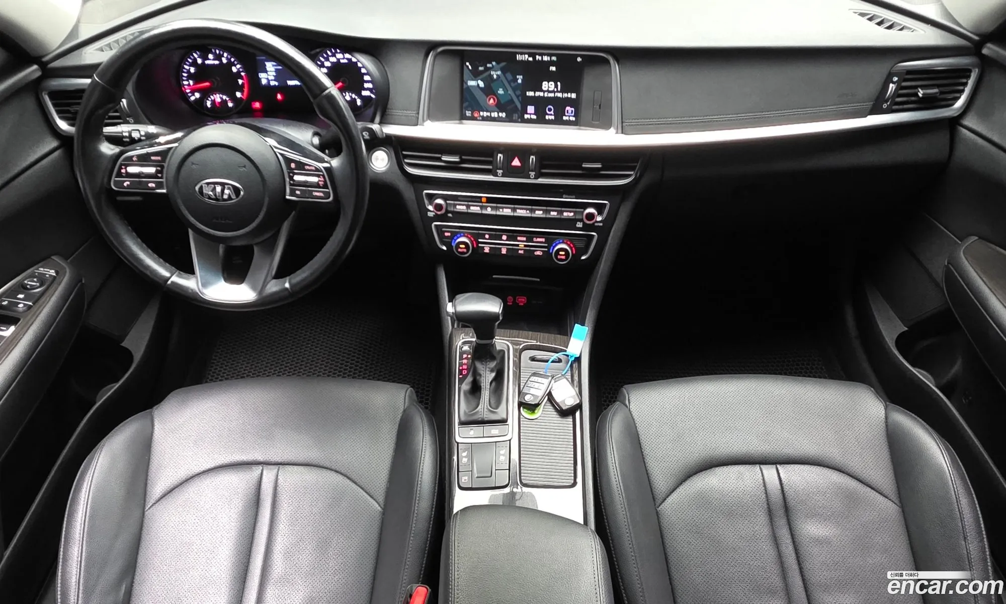 Kia K5 2018 KNAGT411BKA308393 — 19