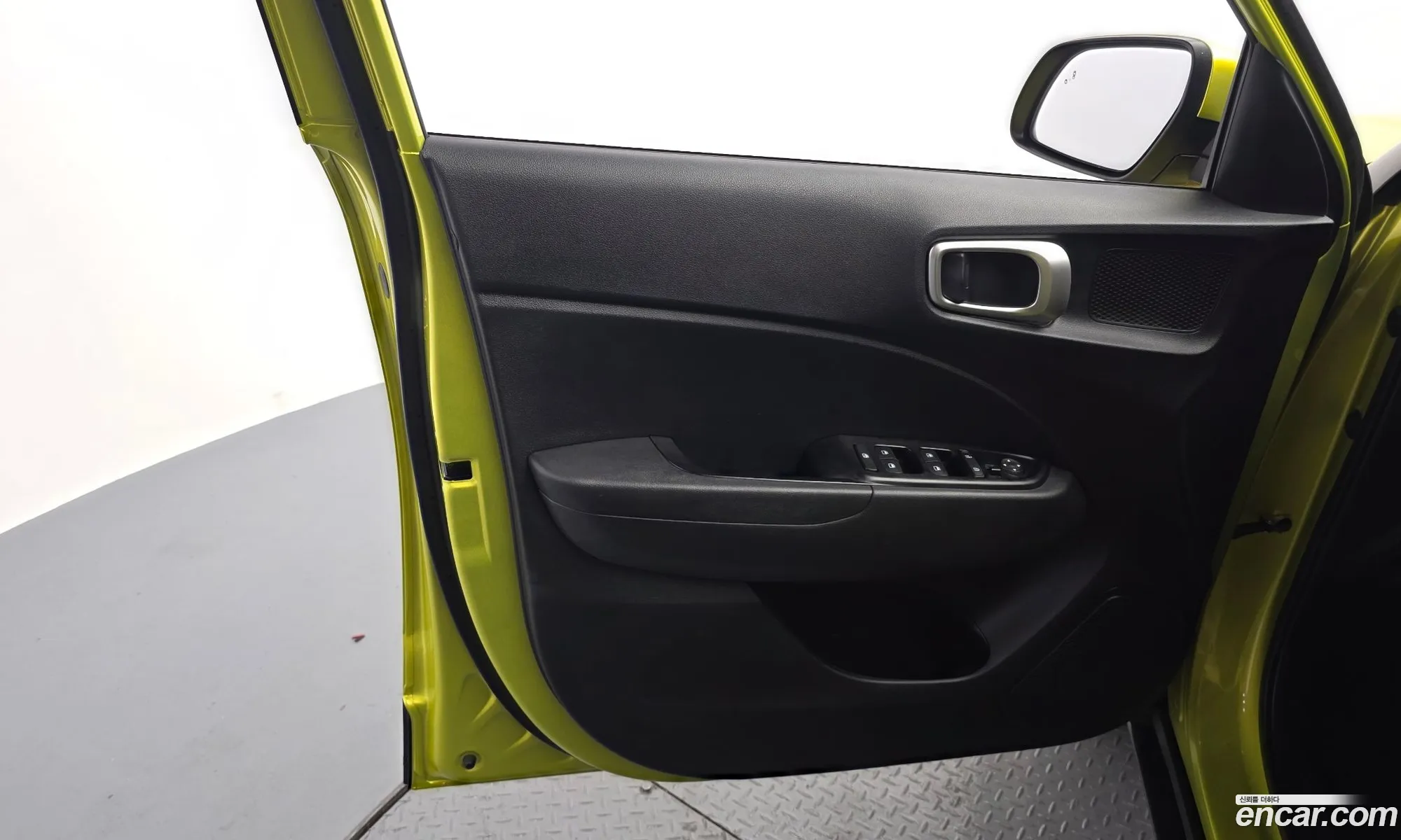 Hyundai Venue 2019 KMHRA813ELU022429 — 22