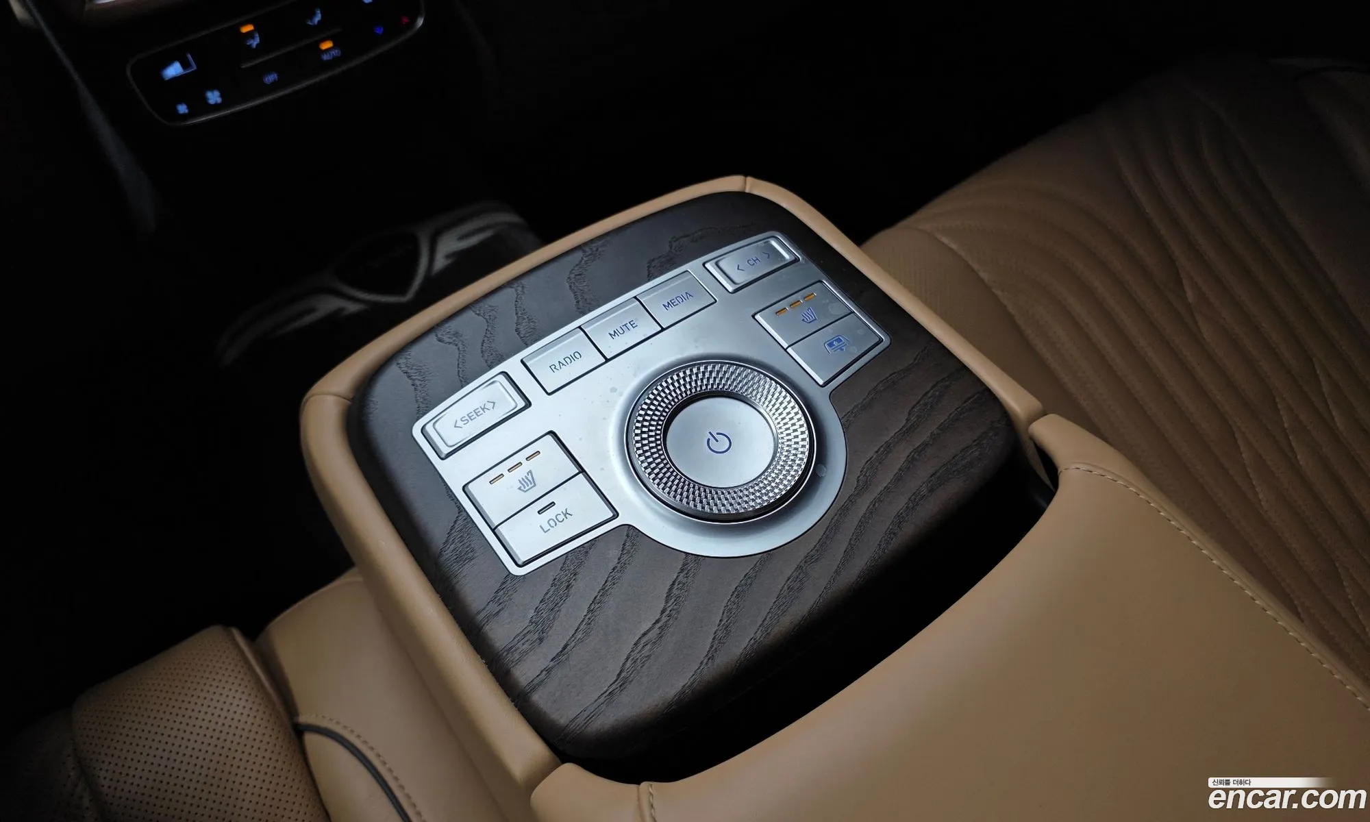 Genesis G80 2021 KMTGB41CDMU061155 — 16