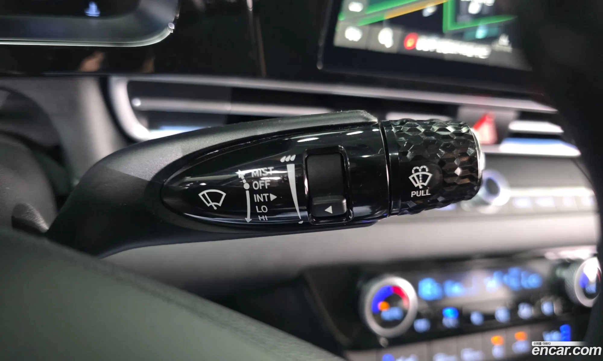 Hyundai Elantra 2025 — 2