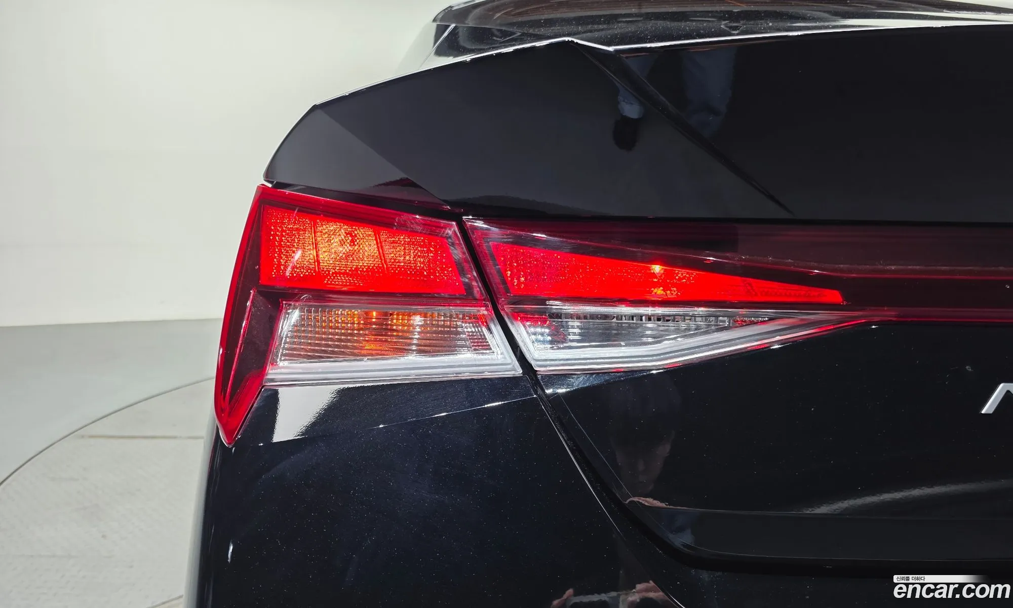 Hyundai Elantra 2025 — 9