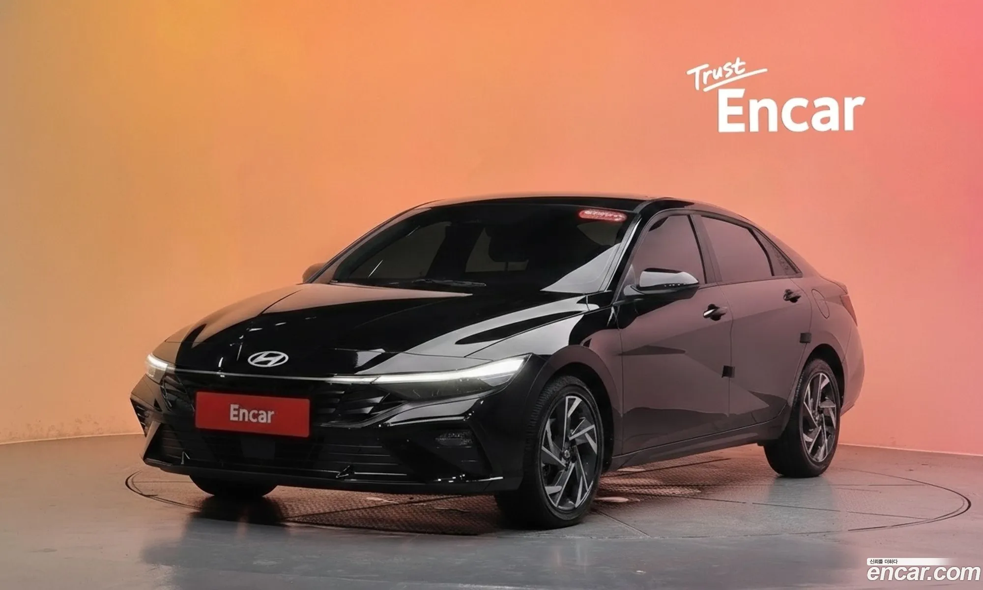Hyundai Elantra 2025 — 3