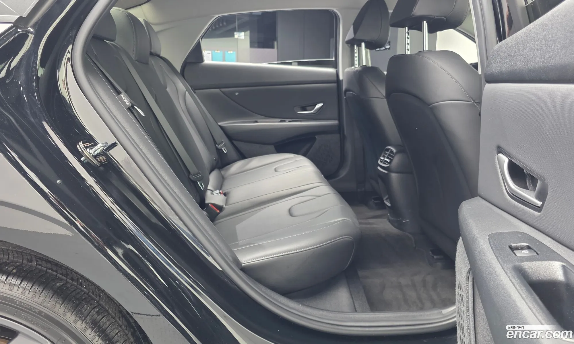 Hyundai Elantra 2025 — 23