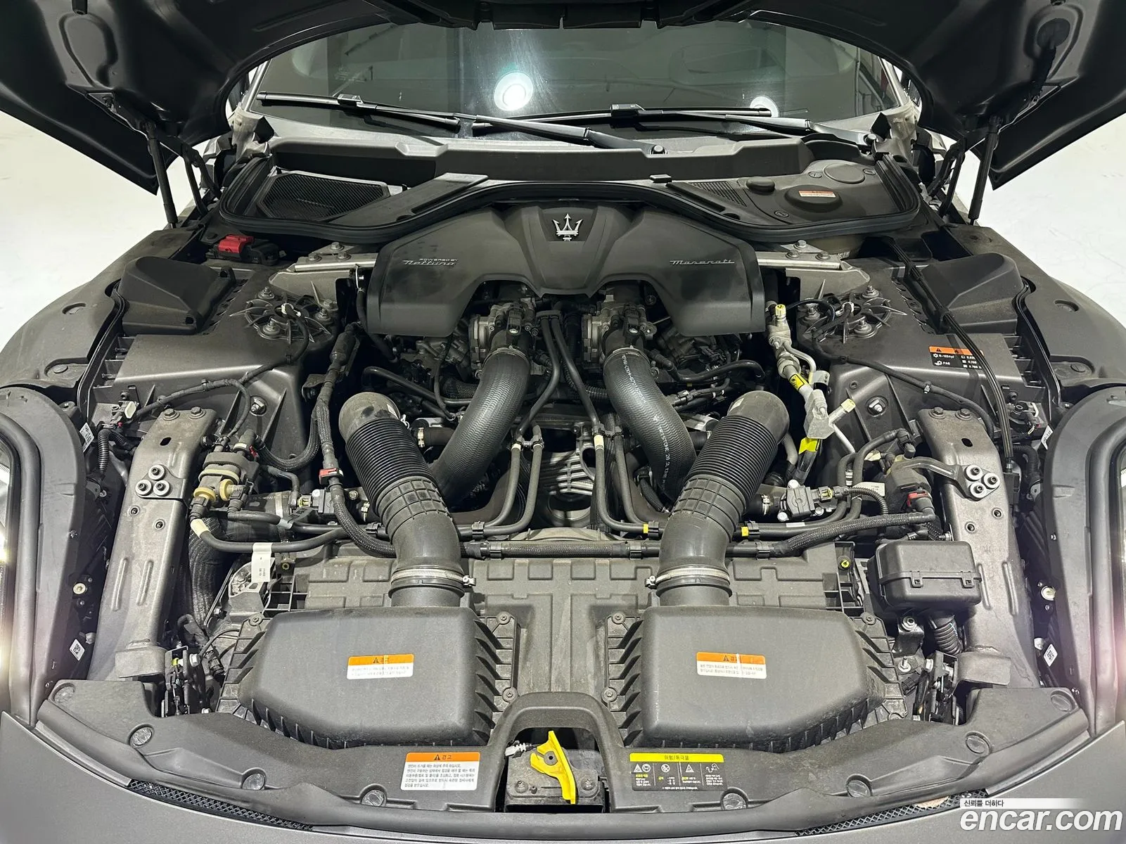 Maserati GranTurismo 2024 — 13