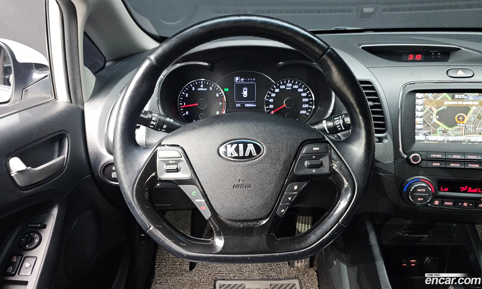 Kia K3 2016 — 10