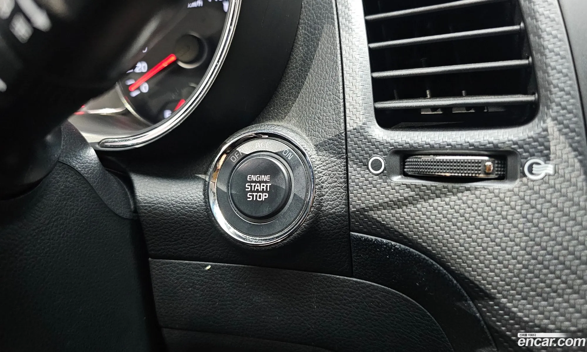 Kia K3 2016 — 17