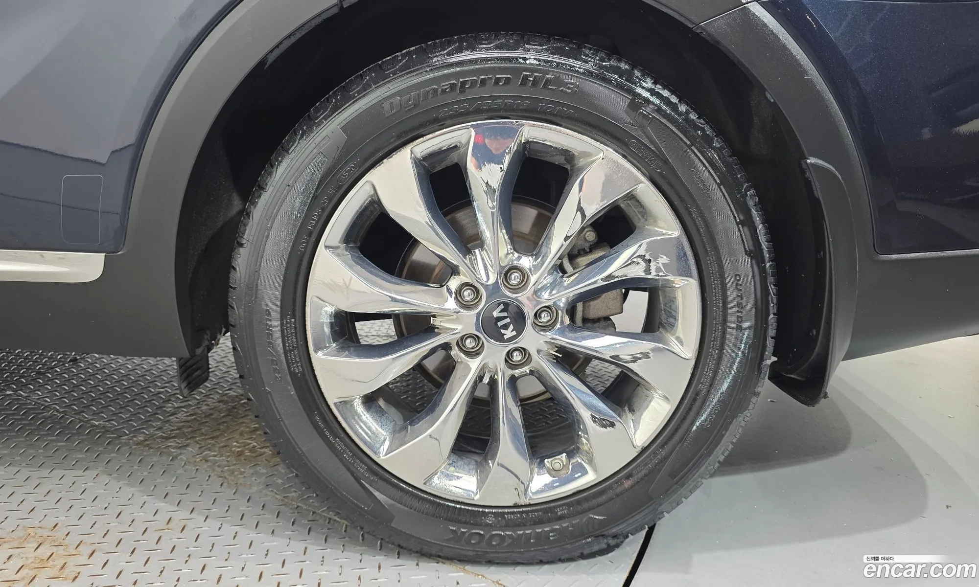 Kia Sorento 2017 KNAPH81BDJA393412 — 10