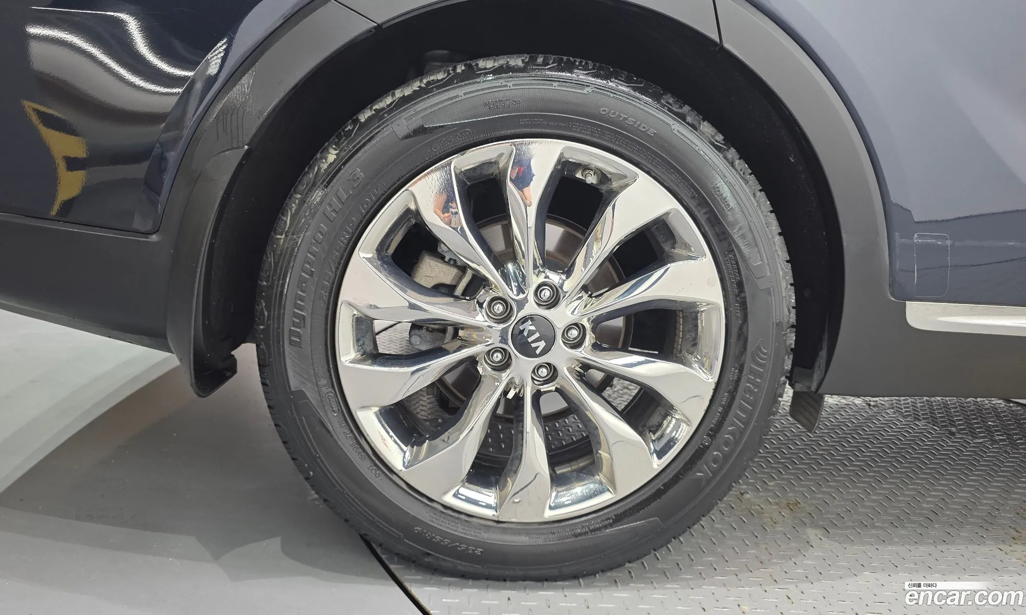 Kia Sorento 2017 KNAPH81BDJA393412 — 6