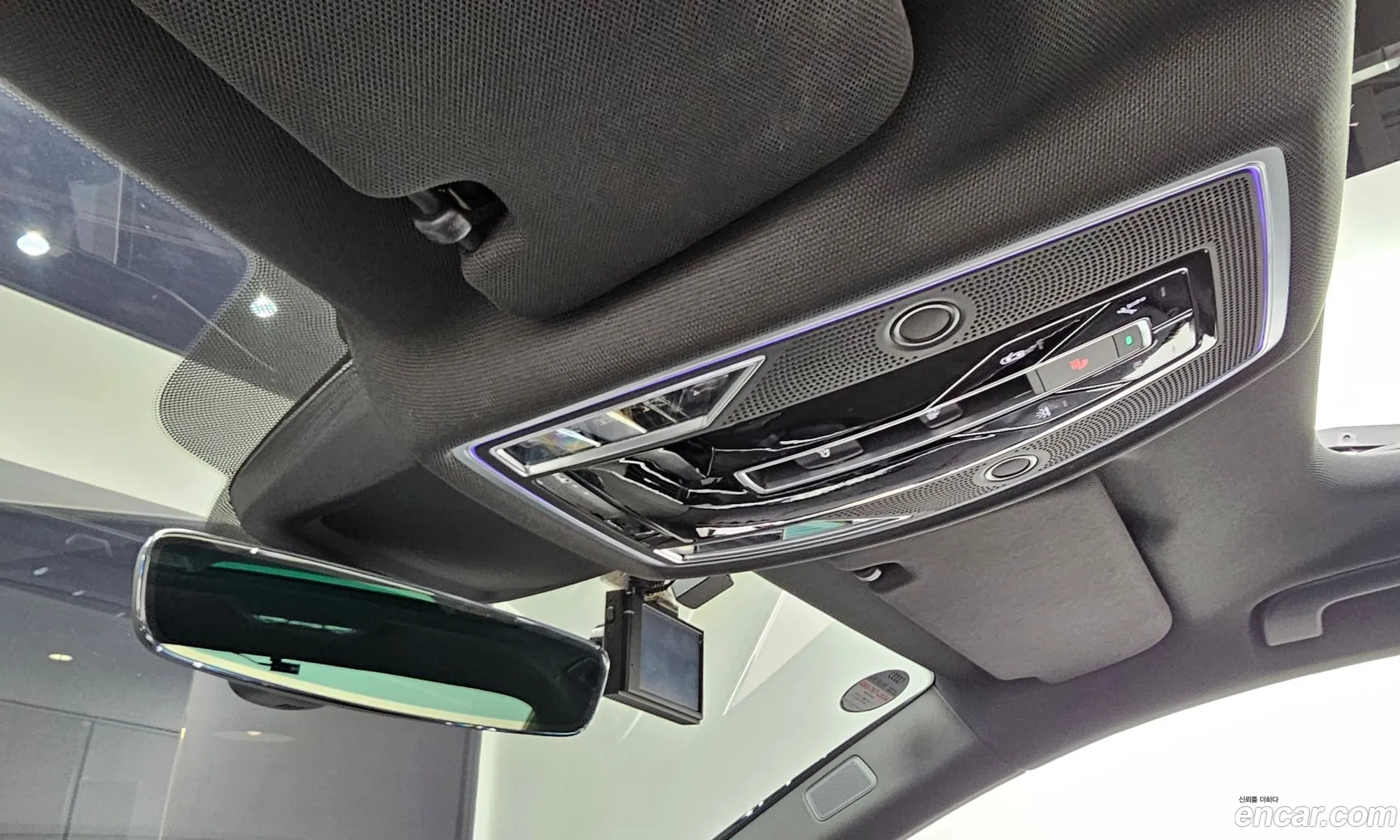 Audi A8 2019 WAUZZZF8XLN002387 — 13