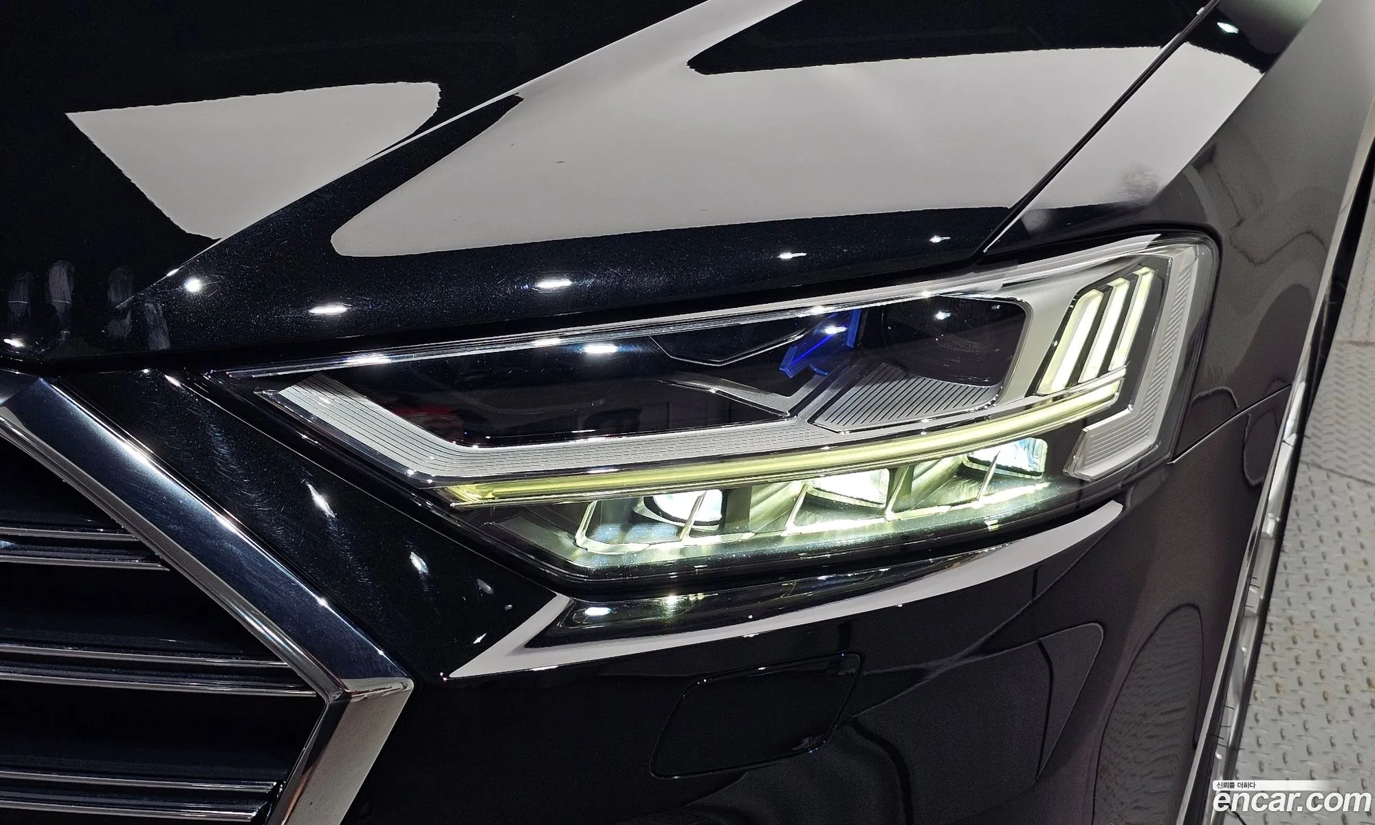 Audi A8 2019 WAUZZZF8XLN002387 — 22