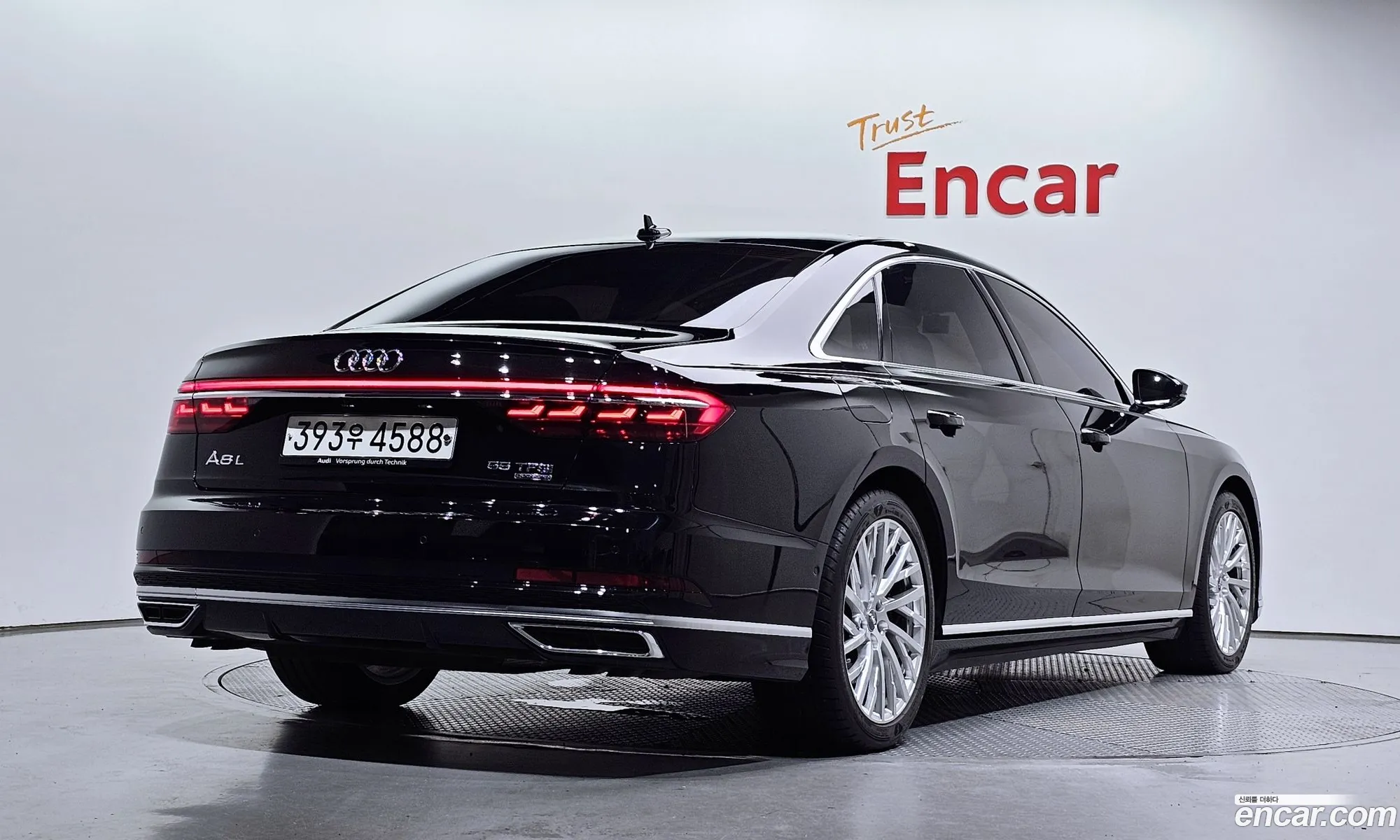 Audi A8 2019 WAUZZZF8XLN002387 — 5