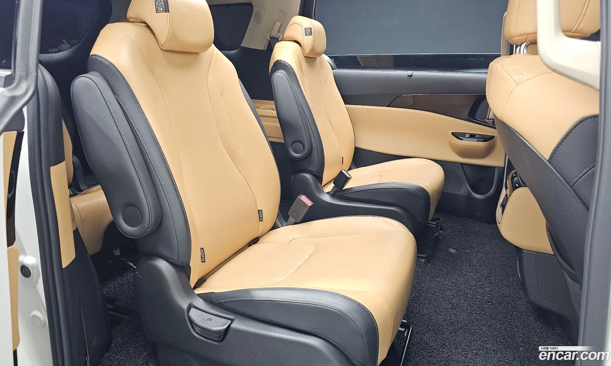 Kia Carnival 2021 — 30