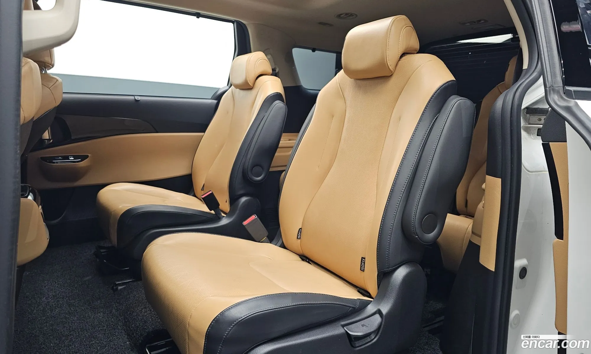 Kia Carnival 2021 — 19