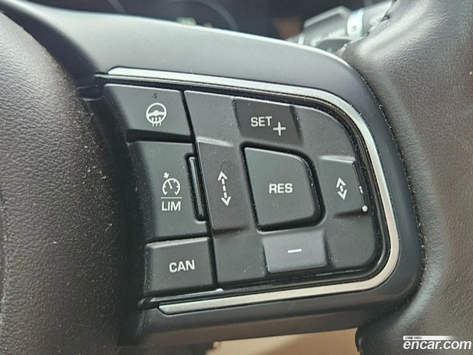 Jaguar XF 2017 — 2