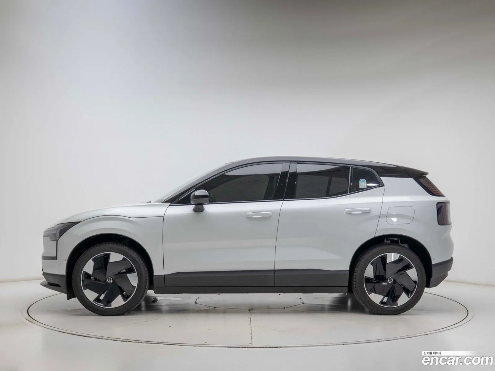 Volvo EX30