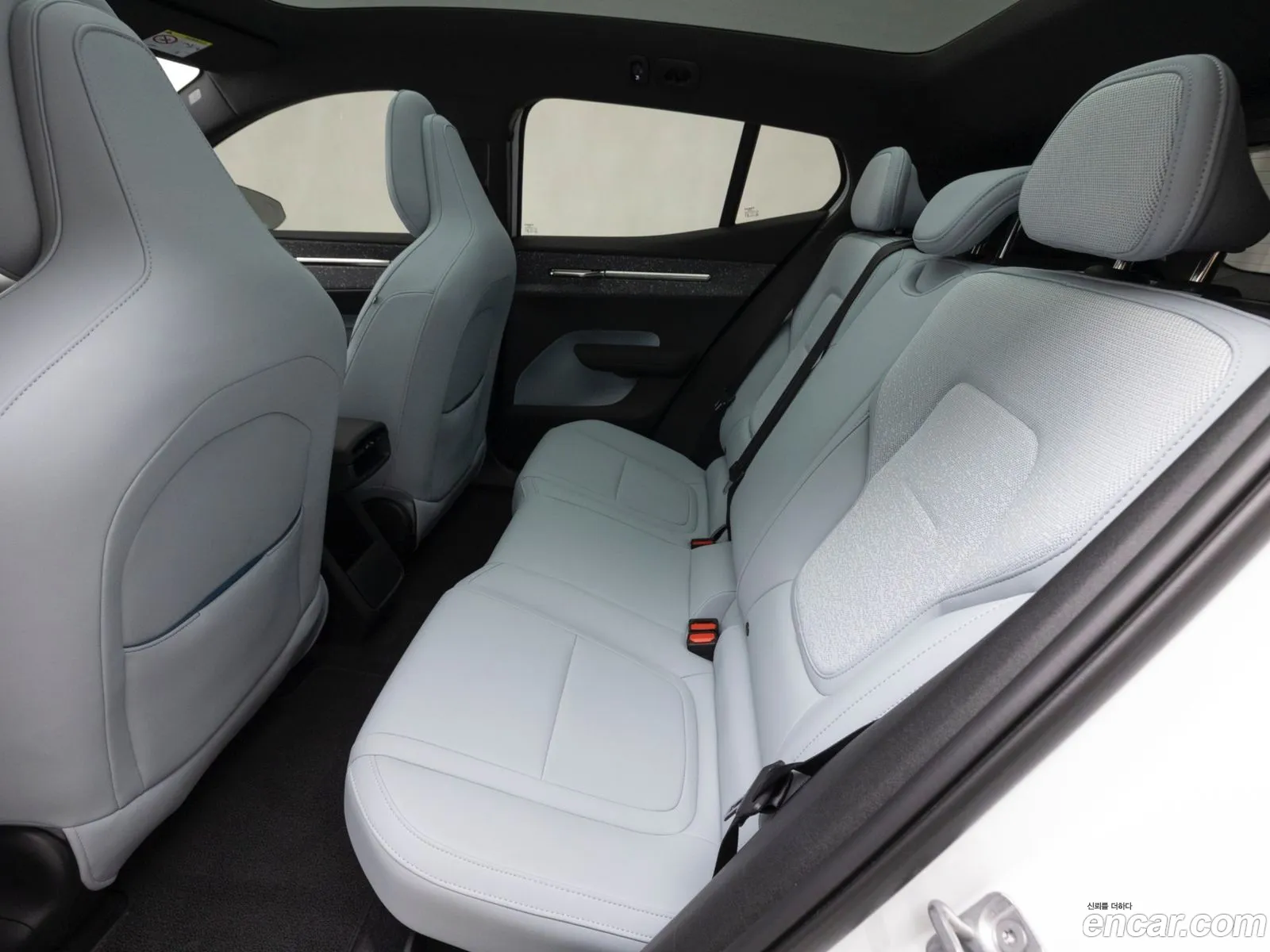 Volvo EX30 2025 — 10
