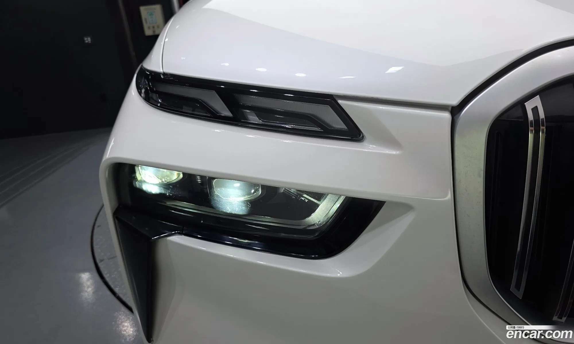 BMW X7 2023 — 33