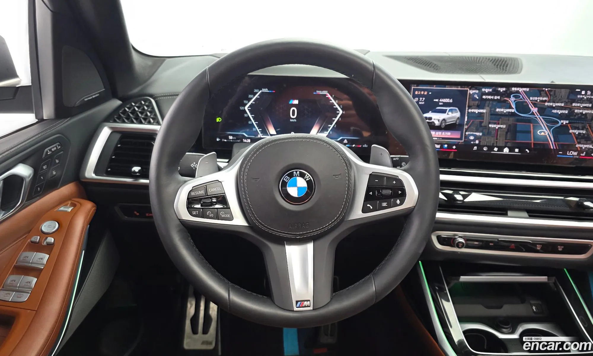 BMW X7 2023 — 26