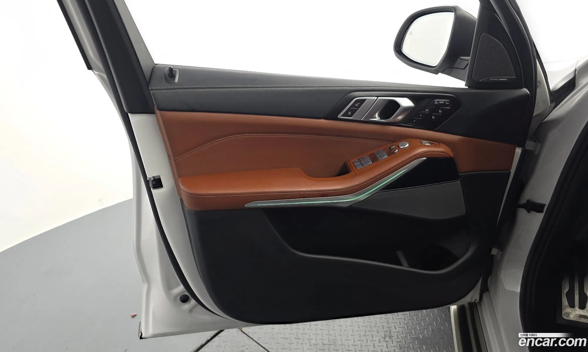 BMW X7 2023 — 25
