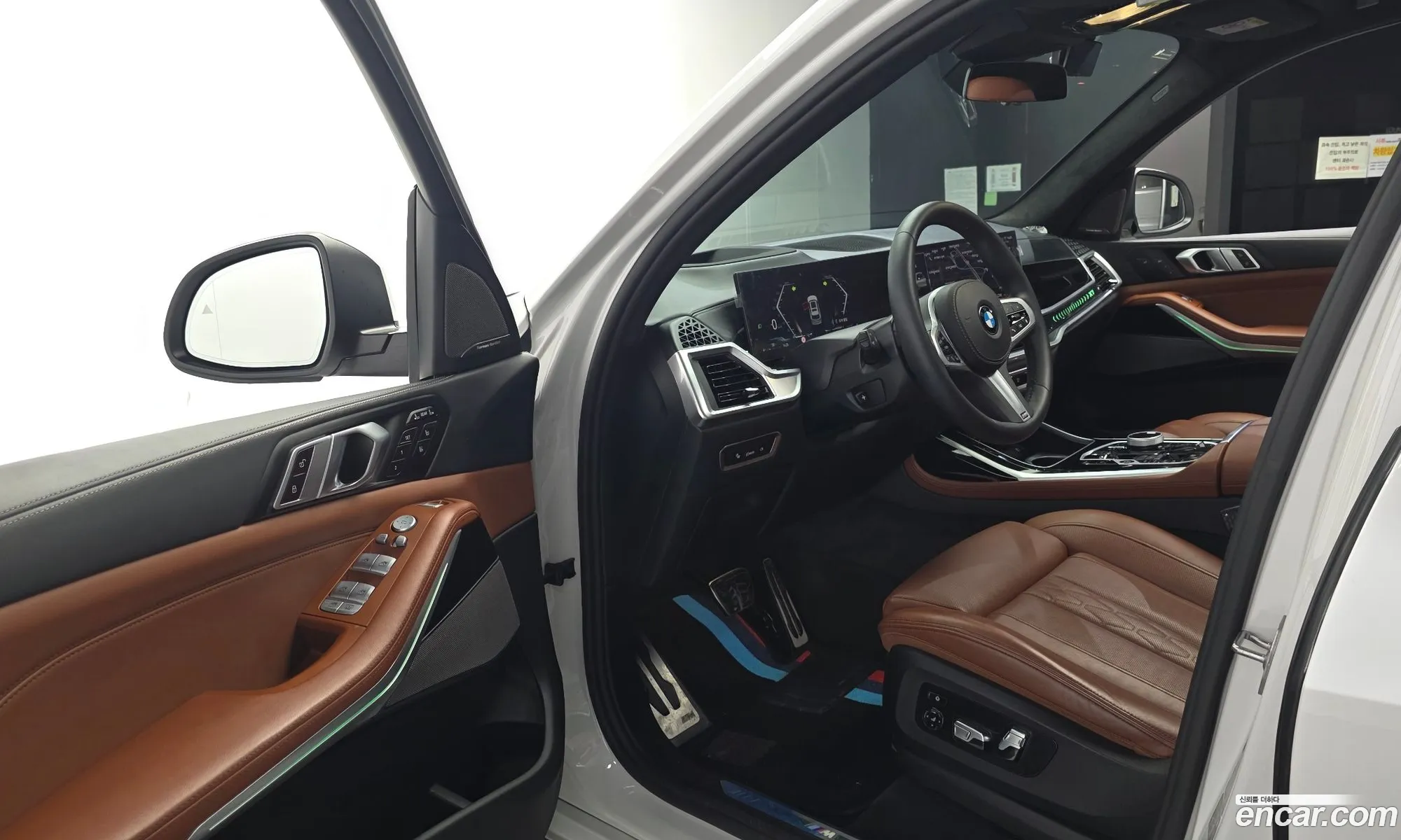 BMW X7 2023 — 17