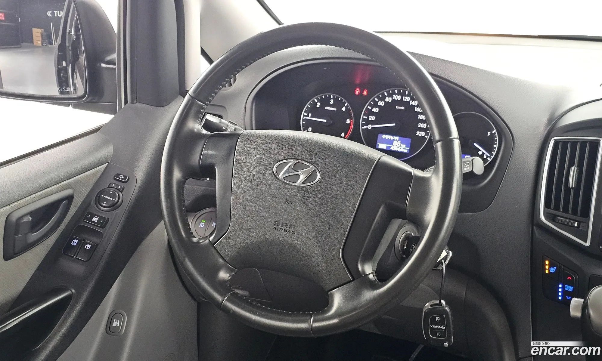 Hyundai Grand Starex 2020 — 3