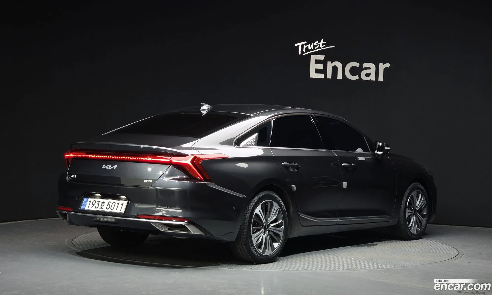 Kia K8 Hybrid 2022 — 18