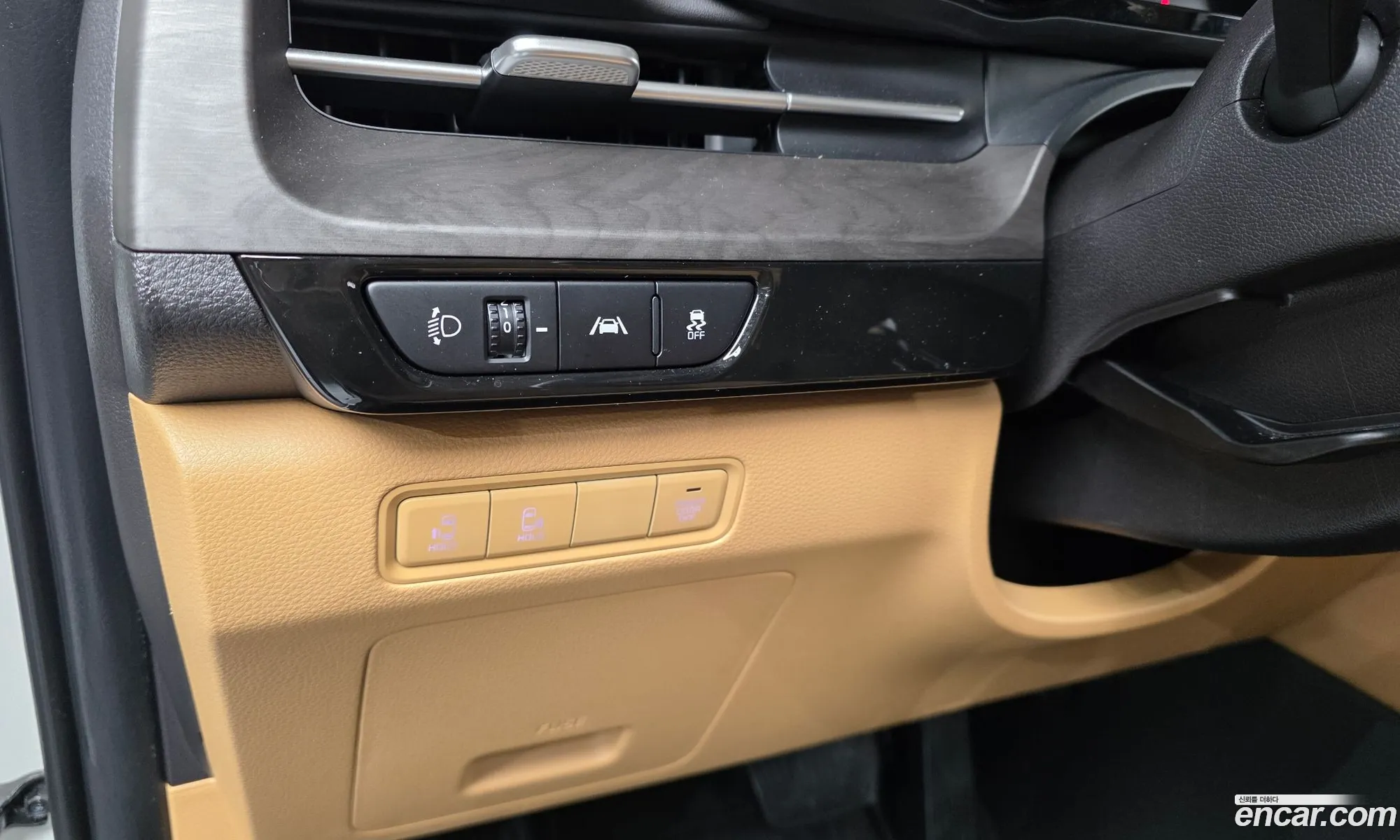 Kia Carnival 2023 KNANB81BBPS337620 — 28