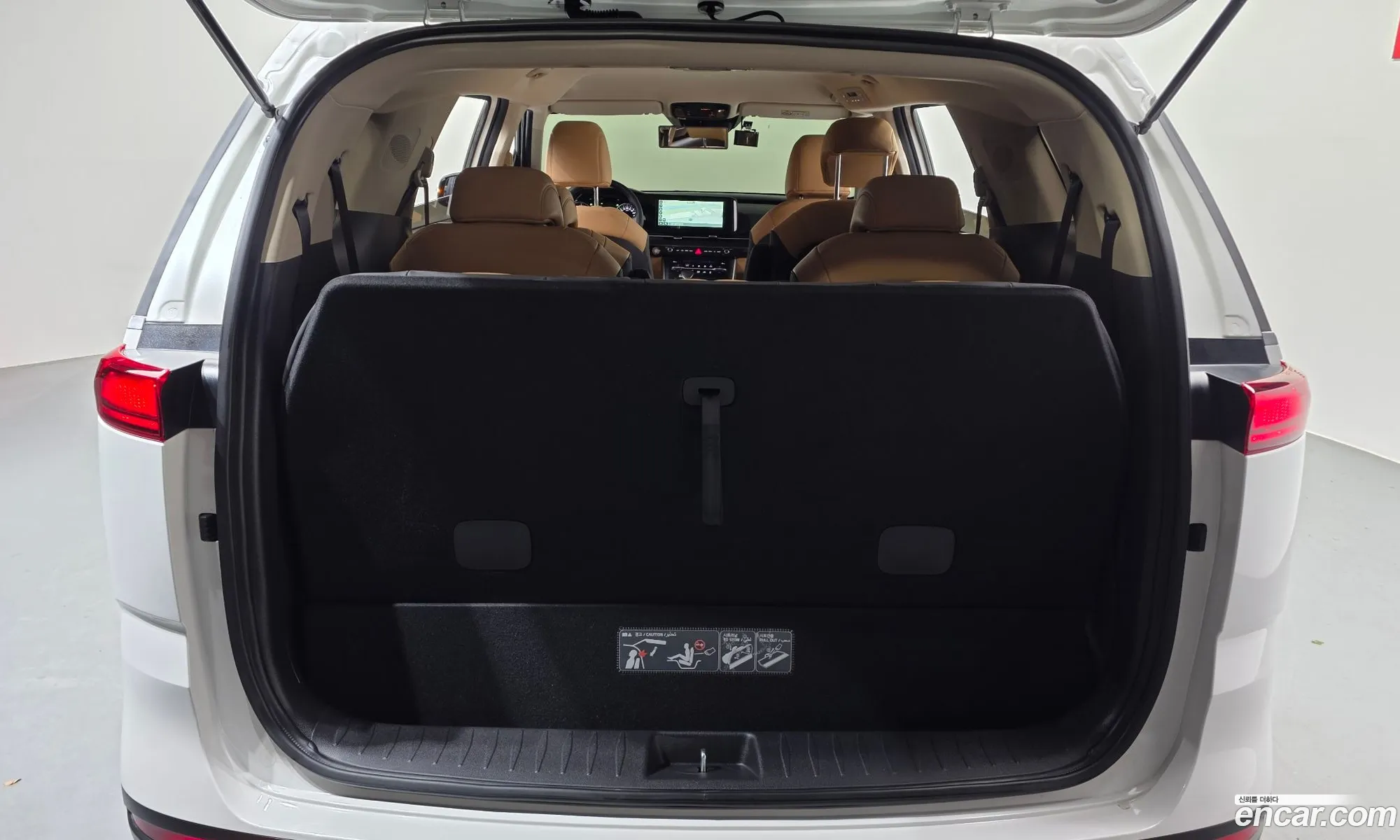 Kia Carnival 2023 KNANB81BBPS337620 — 19