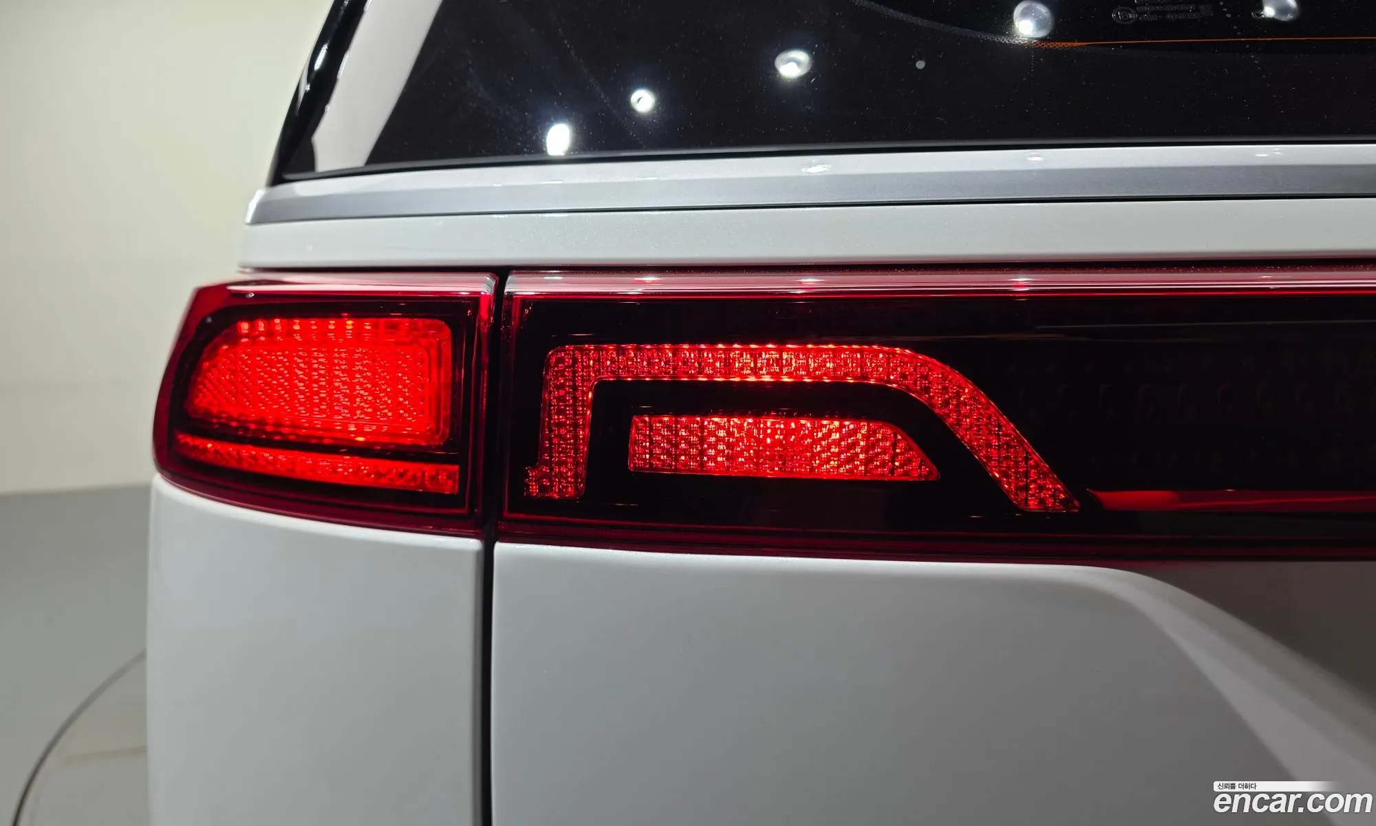 Kia Carnival 2023 KNANB81BBPS337620 — 20